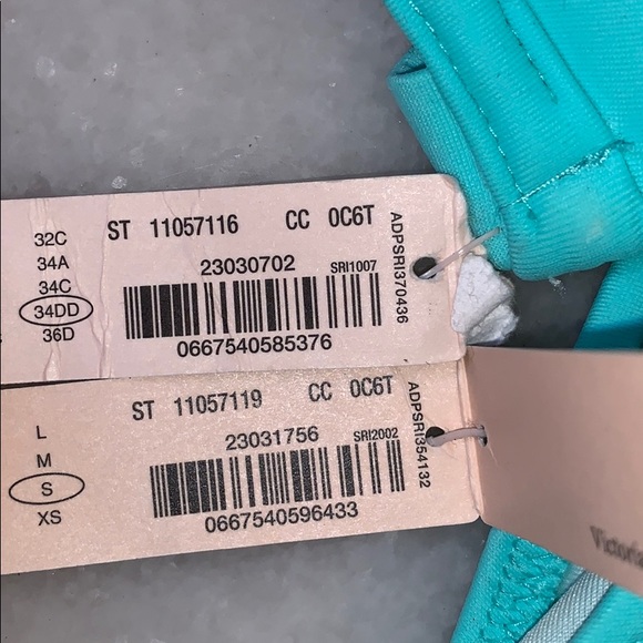 Victoria’s Secret hottie halter and itsy bikini - Picture 6 of 7